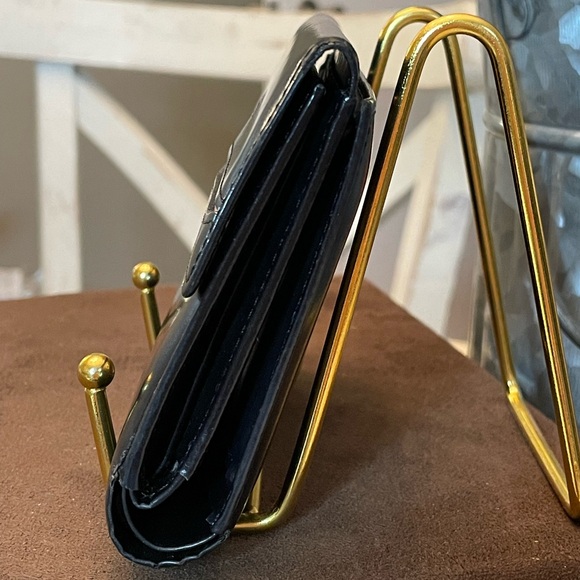 Burberry compact wallet in smooth black leather - Picture 2 of 12